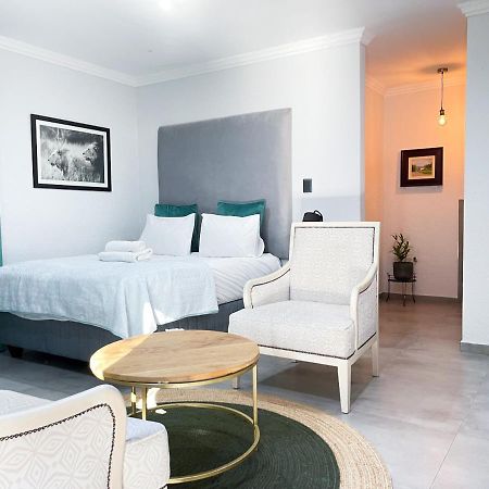 Amoris Guest House-Randburg Йоханнесбург Экстерьер фото